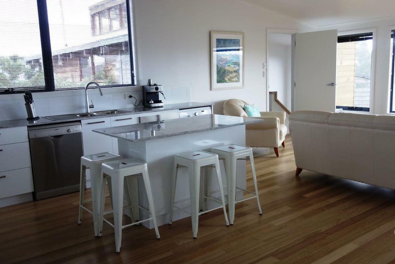 The Loft @ Bay Of Fires Seascape Apartman Binalong Bay Kültér fotó